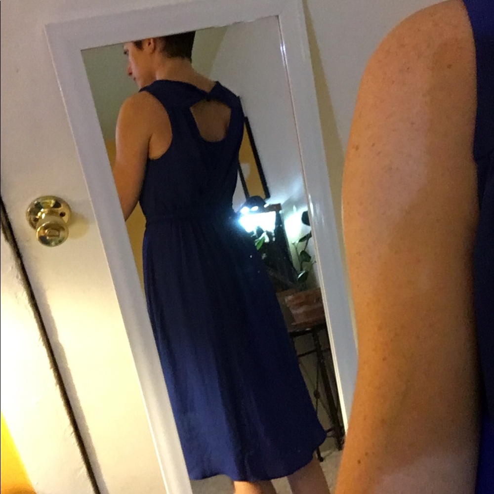Chiffon Express Dress - Picture 5 of 5